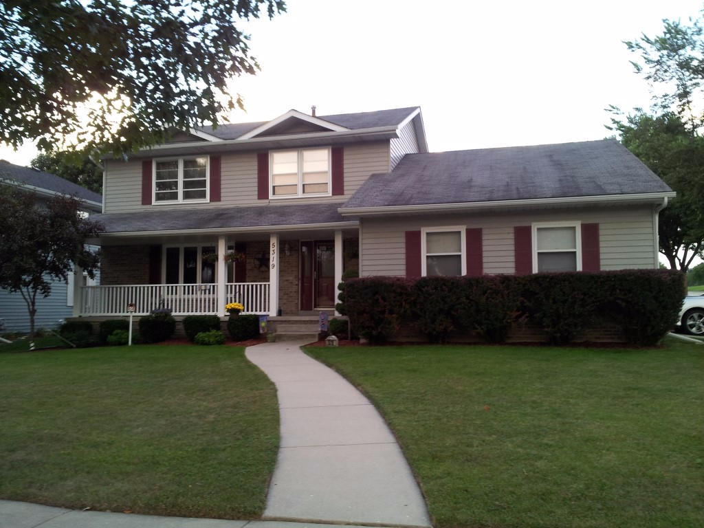 N9148 Oakwood Ln