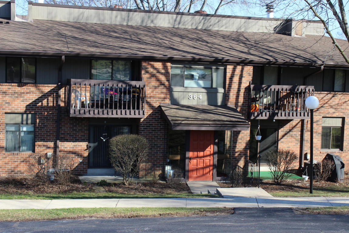 16905 Roosevelt Ave