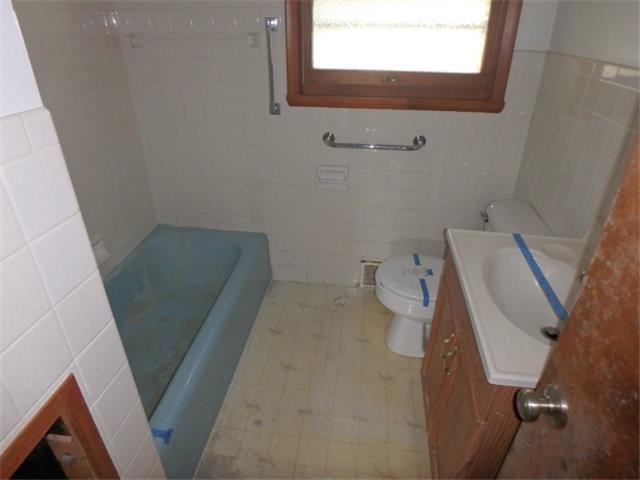 3520 E Oakwood RdOak Creek, WI, 53154Milwaukee County