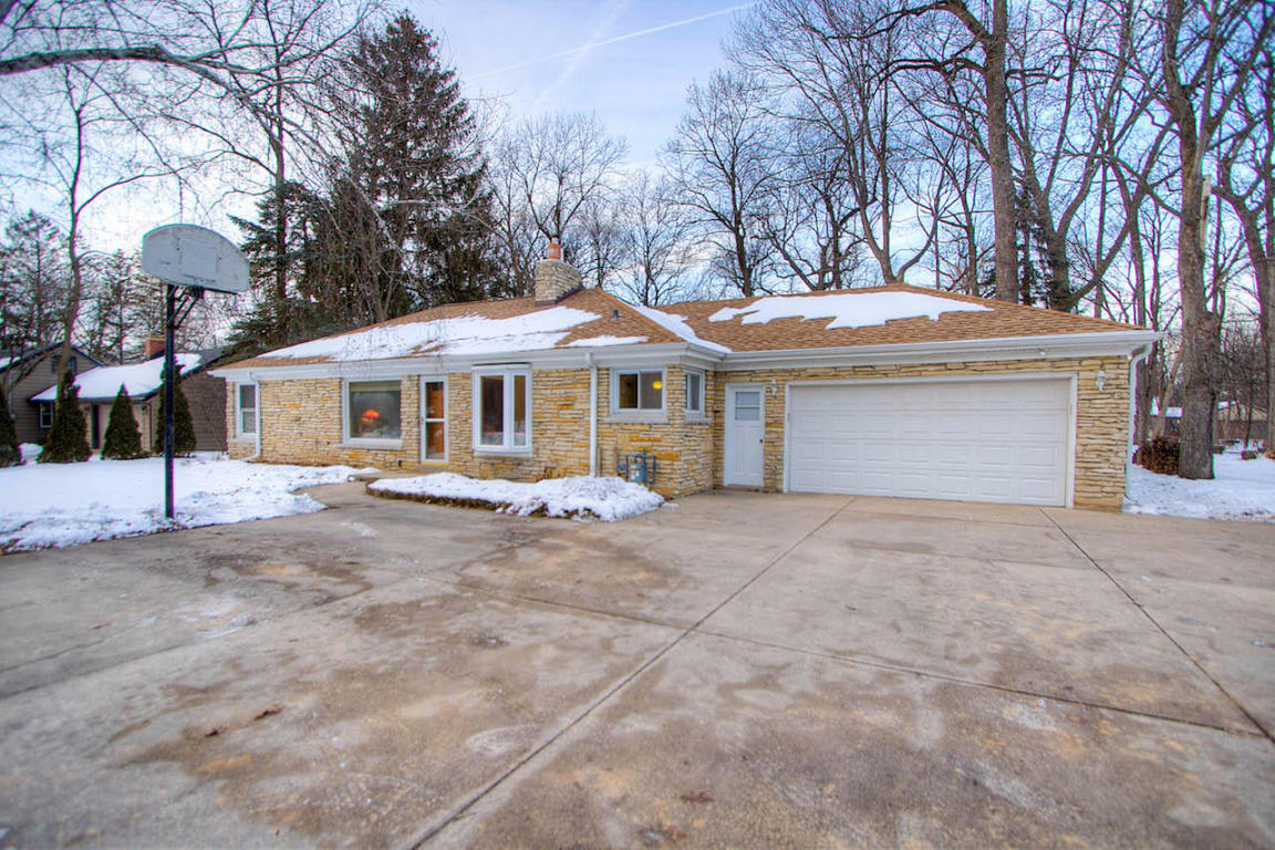 2204 W Vista Bella Dr