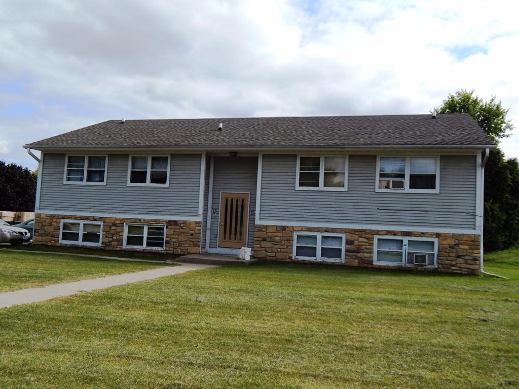 301 Shore Dr