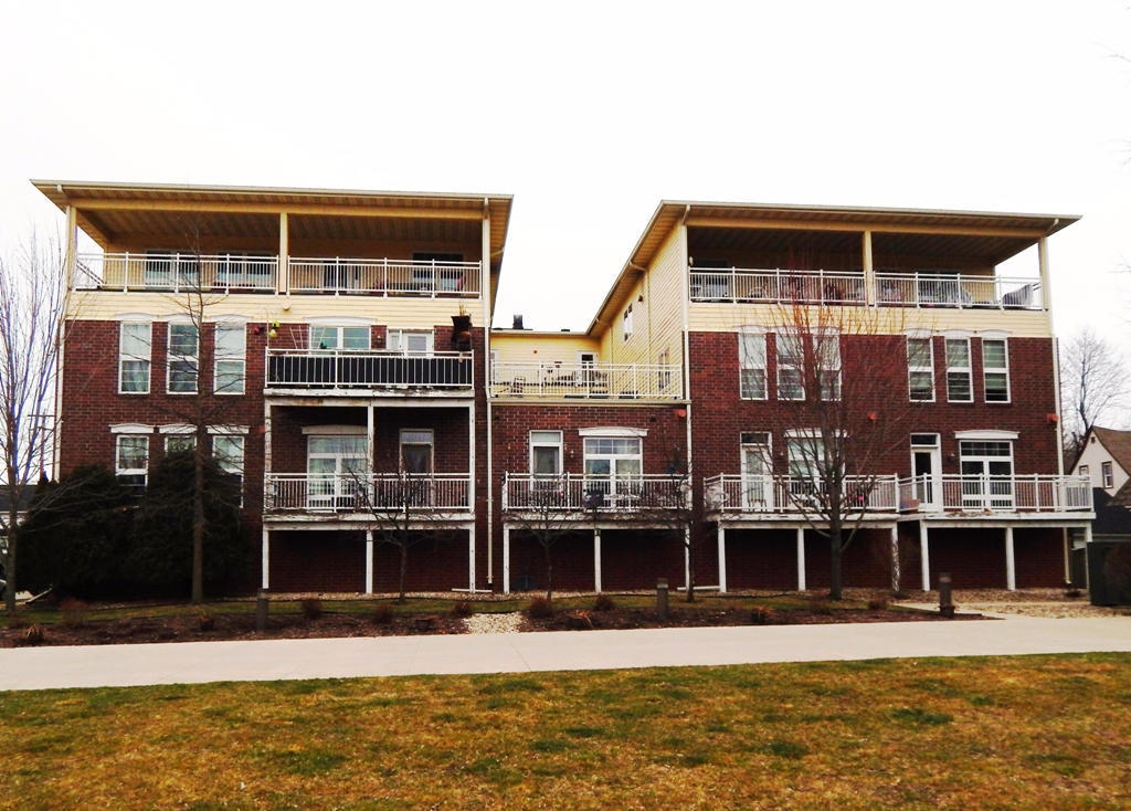 301 Shore Dr