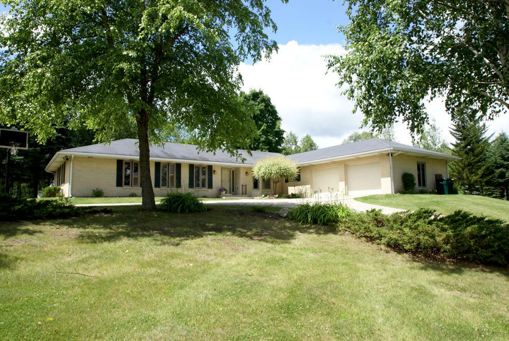 1053 Carriage Way