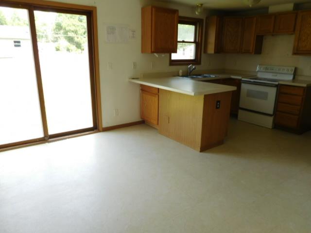 W1416 Bernice StBloomfield, WI, 53157Walworth County