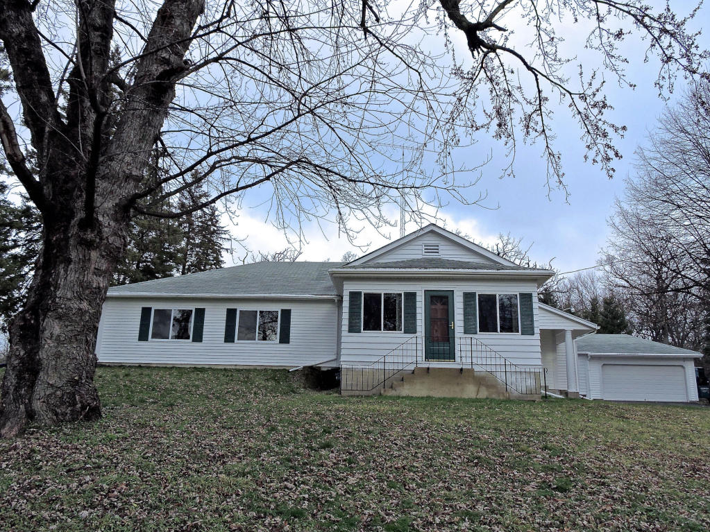 W5607 Lakeville Rd