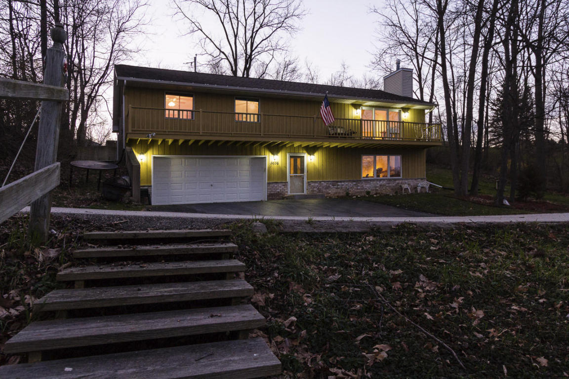 121 Riverview Dr