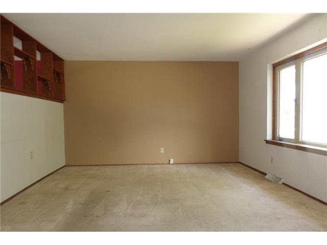 1112 Dogwood LnWaukesha, WI, 53189Waukesha County