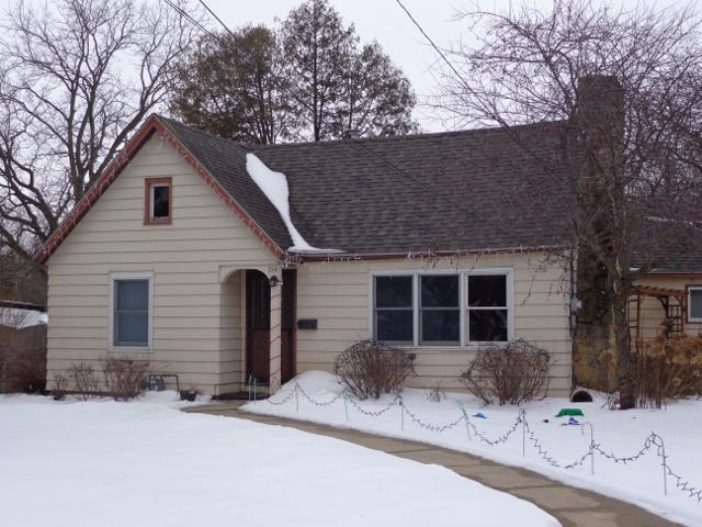 205 W Center St