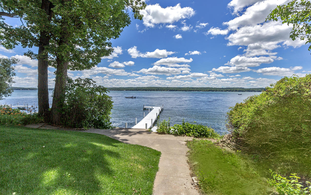 465 Outing St, Williams Bay, WI 53191