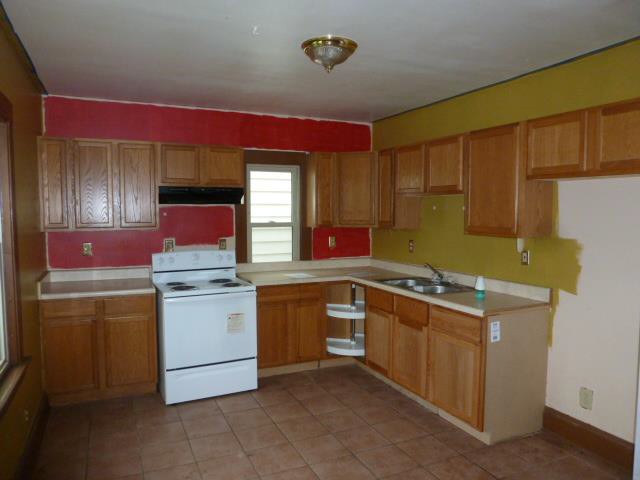 1529 N 37th StMilwaukee, WI, 53208Milwaukee County