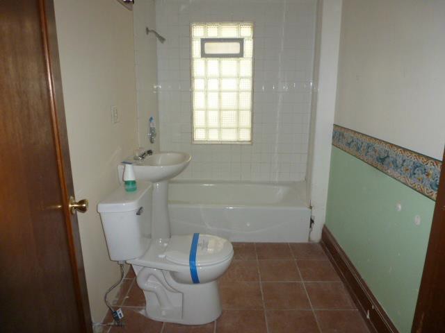 1529 N 37th StMilwaukee, WI, 53208Milwaukee County