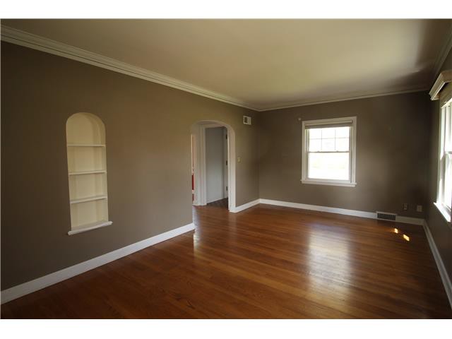 5757 N Ames TerGlendale, WI, 53209Milwaukee County