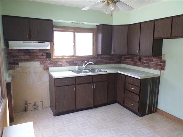 2703 W Oriole DrMilwaukee, WI, 53209Milwaukee County