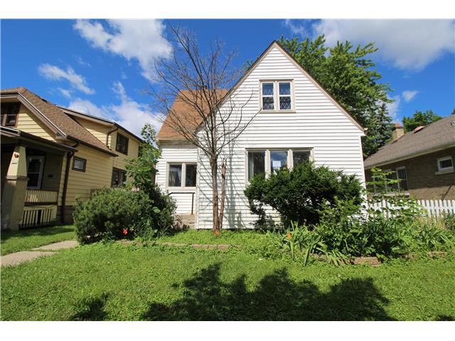 5367 N 38th StMilwaukee, WI, 53209Milwaukee County