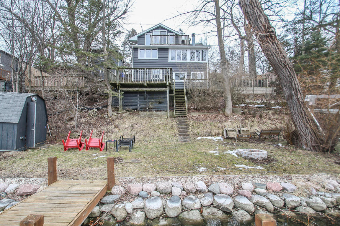 4632 N Lake Dr