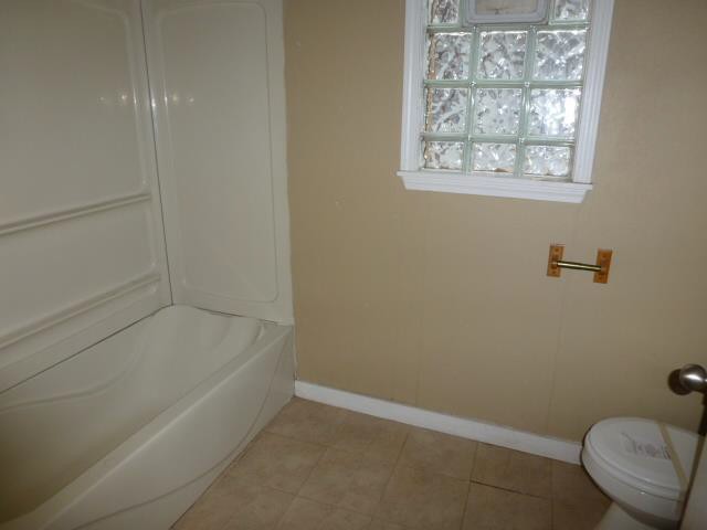 2631 - 2631a N Holton StMilwaukee, WI, 53212Milwaukee County