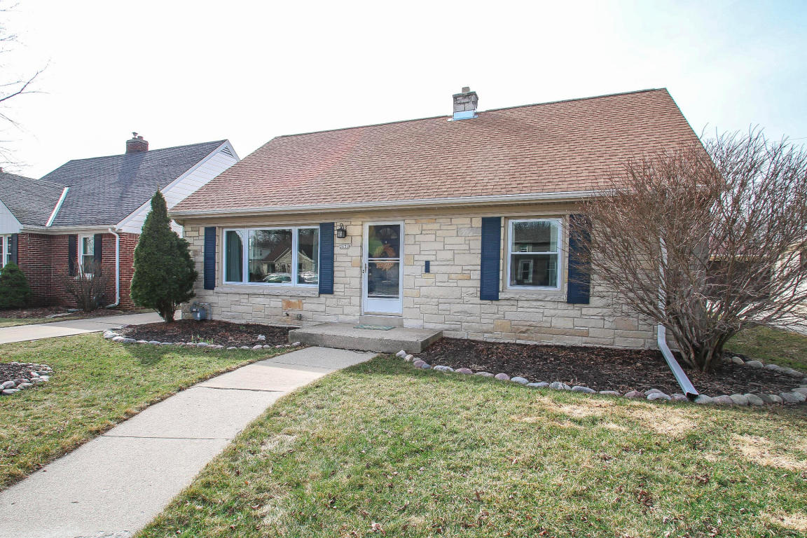 1314 Martha Washington Dr