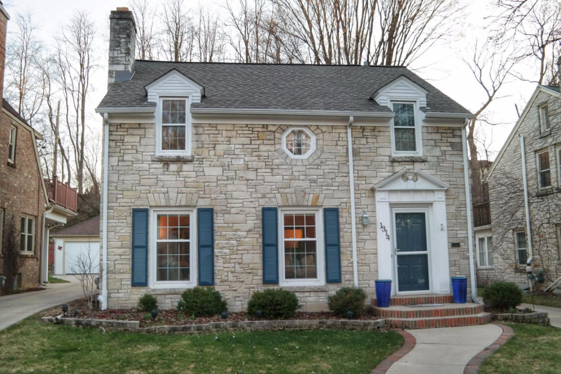 1314 Martha Washington Dr