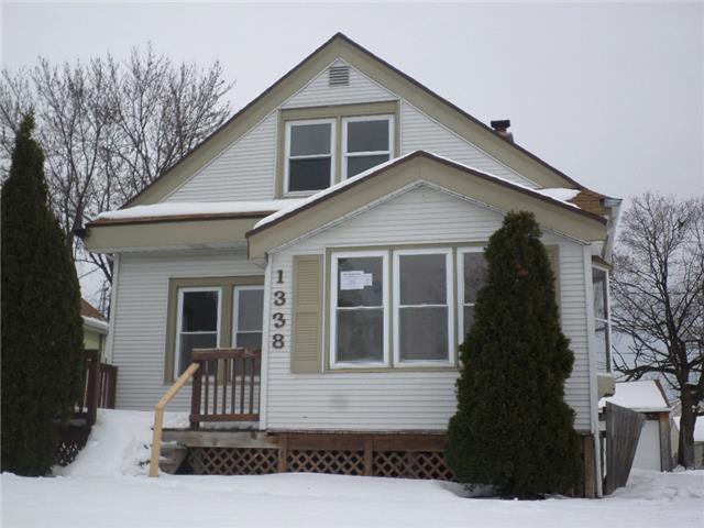 1338 S 85th StWest Allis, WI, 53214Milwaukee County