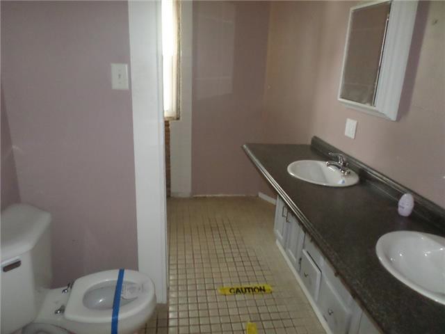 1338 S 85th StWest Allis, WI, 53214Milwaukee County