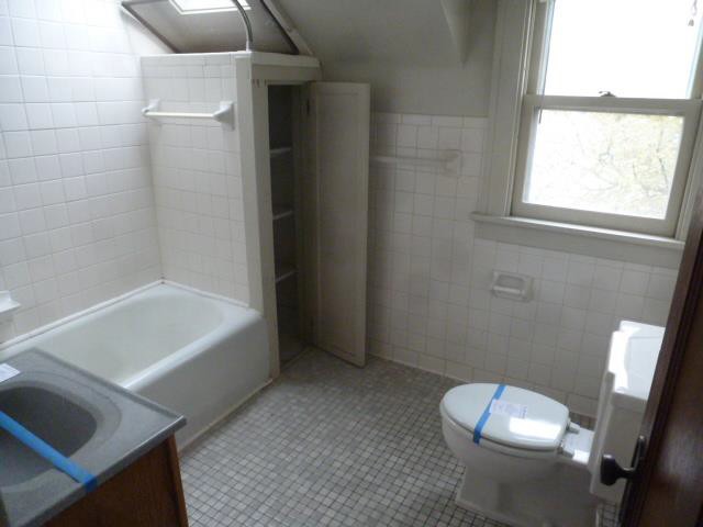 1116 S 75th StWest Allis, WI, 53214Milwaukee County