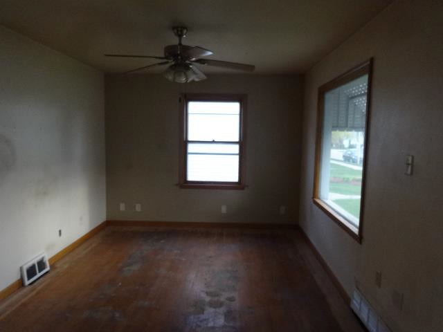 1330 S 115th StWest Allis, WI, 53214Milwaukee County