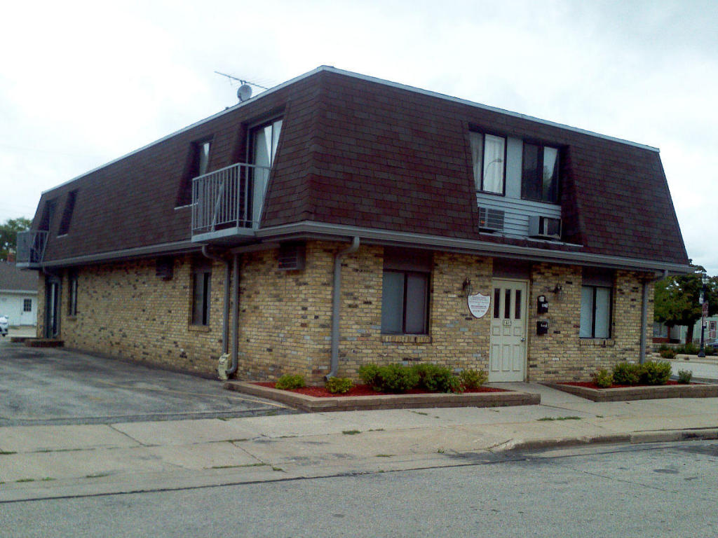 1125 S 49Th St