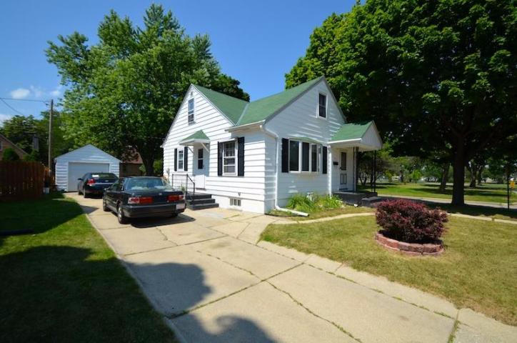 1422 S 96Th St
