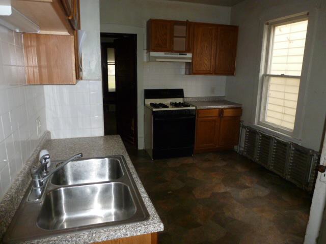 1032 S 37th StMilwaukee, WI, 53215Milwaukee County