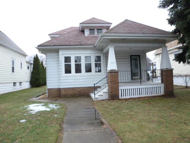 3207 S 8th StMilwaukee, WI, 53215Milwaukee County
