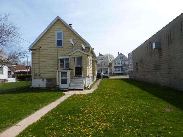 2821 S 13th StMilwaukee, WI, 53215Milwaukee County