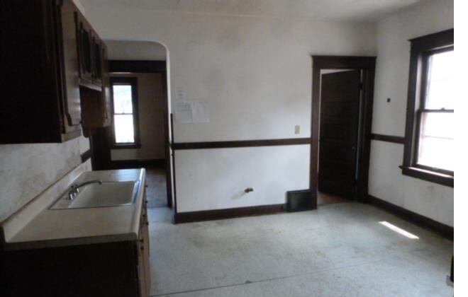 2909 - 2909 A S 12th StMilwaukee, WI, 53215Milwaukee County