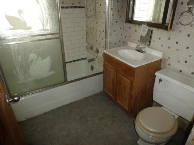 2909 - 2909 A S 12th StMilwaukee, WI, 53215Milwaukee County