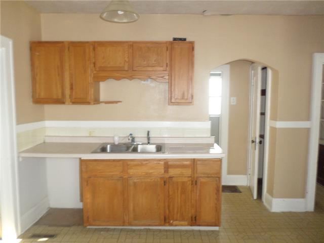 2657 - 2657a S 15th PlMilwaukee, WI, 53215Milwaukee County