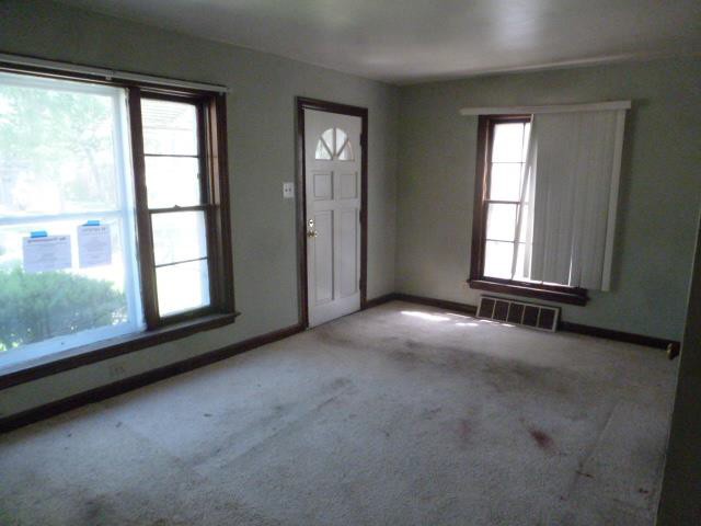 3949-3951 N 30th StMilwaukee, WI, 53216Milwaukee County