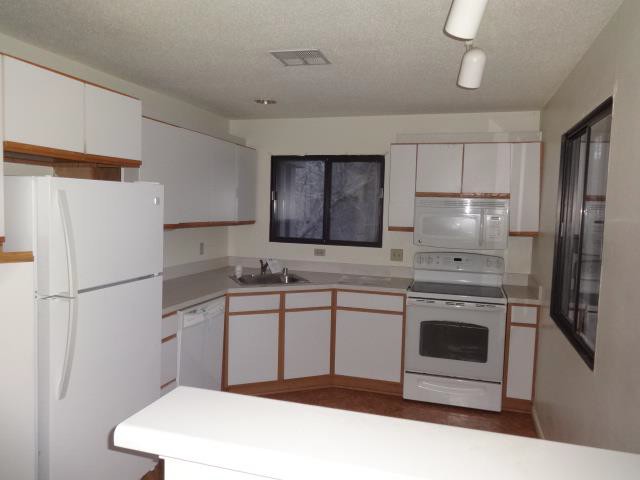 500 W Bender Rd #37Glendale, WI, 53217Milwaukee County