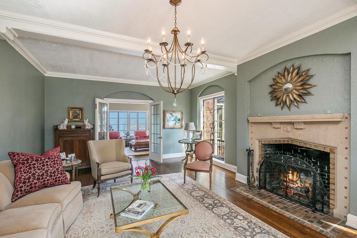 5460 N Lake Dr, Whitefish Bay, WI 53217