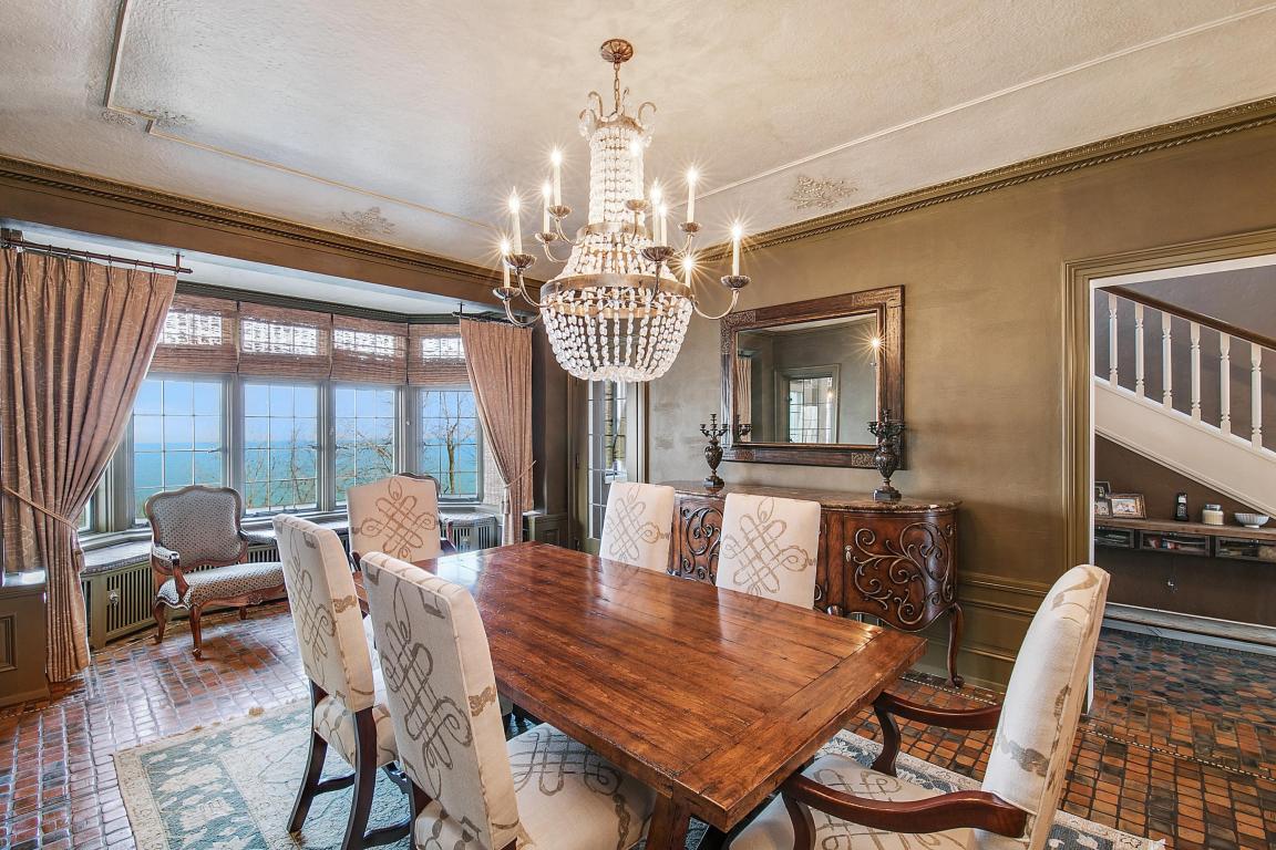 5460 N Lake Dr, Whitefish Bay, WI 53217