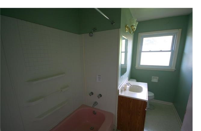 8129 W Scranton PlMilwaukee, WI, 53218Milwaukee County