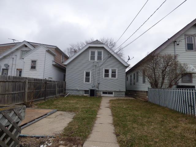 2253 S 75th StWest Allis, WI, 53219Milwaukee County