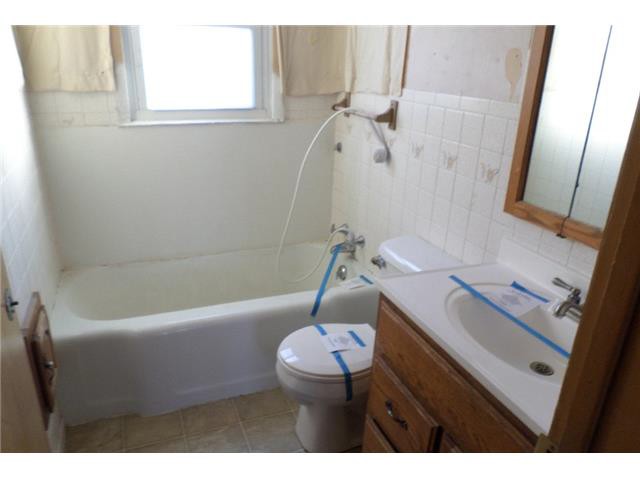 6621 W Lincoln AveWest Allis, WI, 53219Milwaukee County