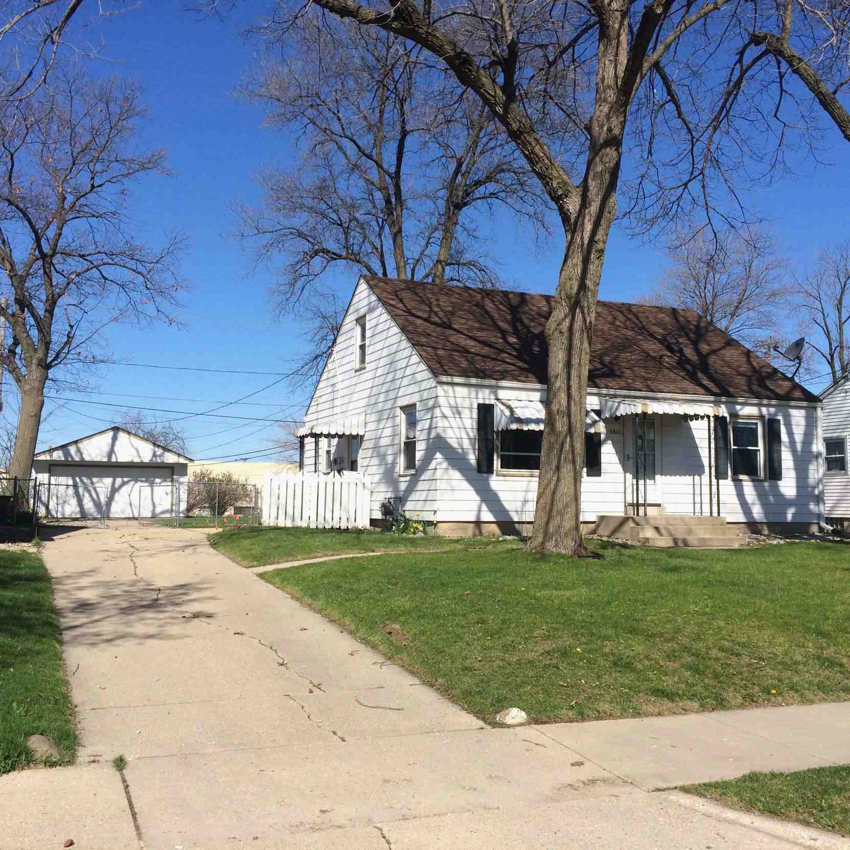 4811 S 7th StMilwaukee, WI, 53221Milwaukee County