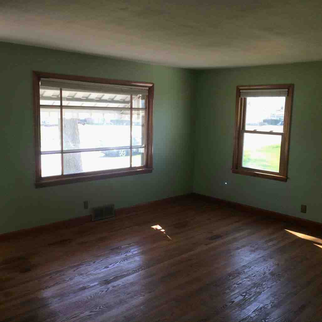 4811 S 7th StMilwaukee, WI, 53221Milwaukee County
