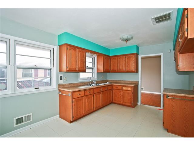 8808 W Fiebrantz AveMilwaukee, WI, 53222Milwaukee County
