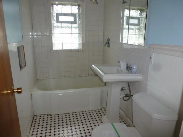 4316 N 94th StWauwatosa, WI, 53222Milwaukee County