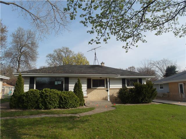 9433 W Grantosa DrWauwatosa, WI, 53222Milwaukee County