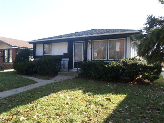 8945 W Herbert AveMilwaukee, WI, 53225Milwaukee County