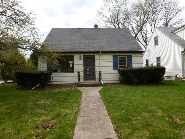 2107 N 119th StWauwatosa, WI, 53226Milwaukee County