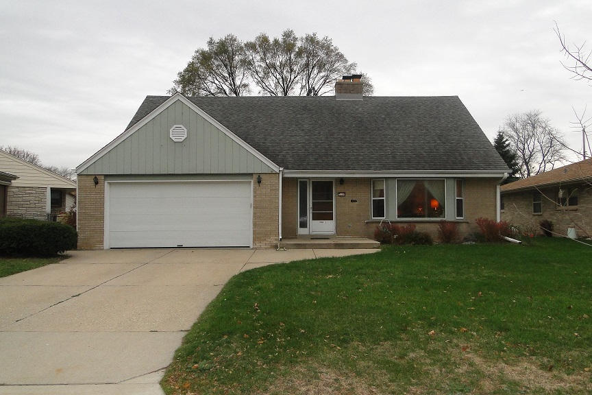 2222 N Mayfair Rd