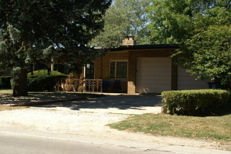 8518 Stickney Ave